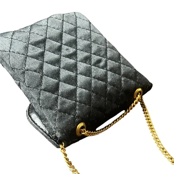 Vintage Chanel Black Quilted Micro Bag - with Chanel Gift Bag - Picture 13 of 15